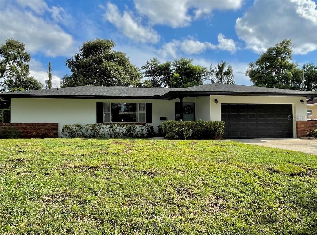 2900 Lake Arnold Pl., Orlando, FL 32806