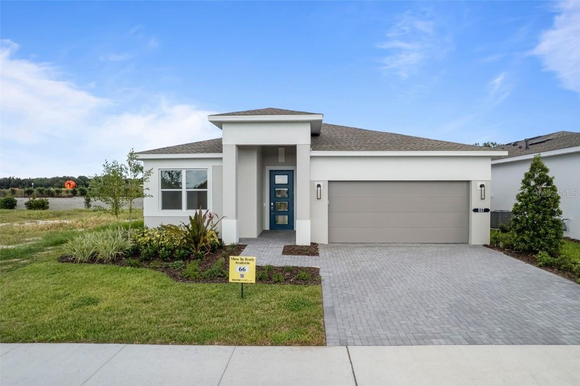 557 Hammock Oaks Blvd., Lady Lake, FL 32159