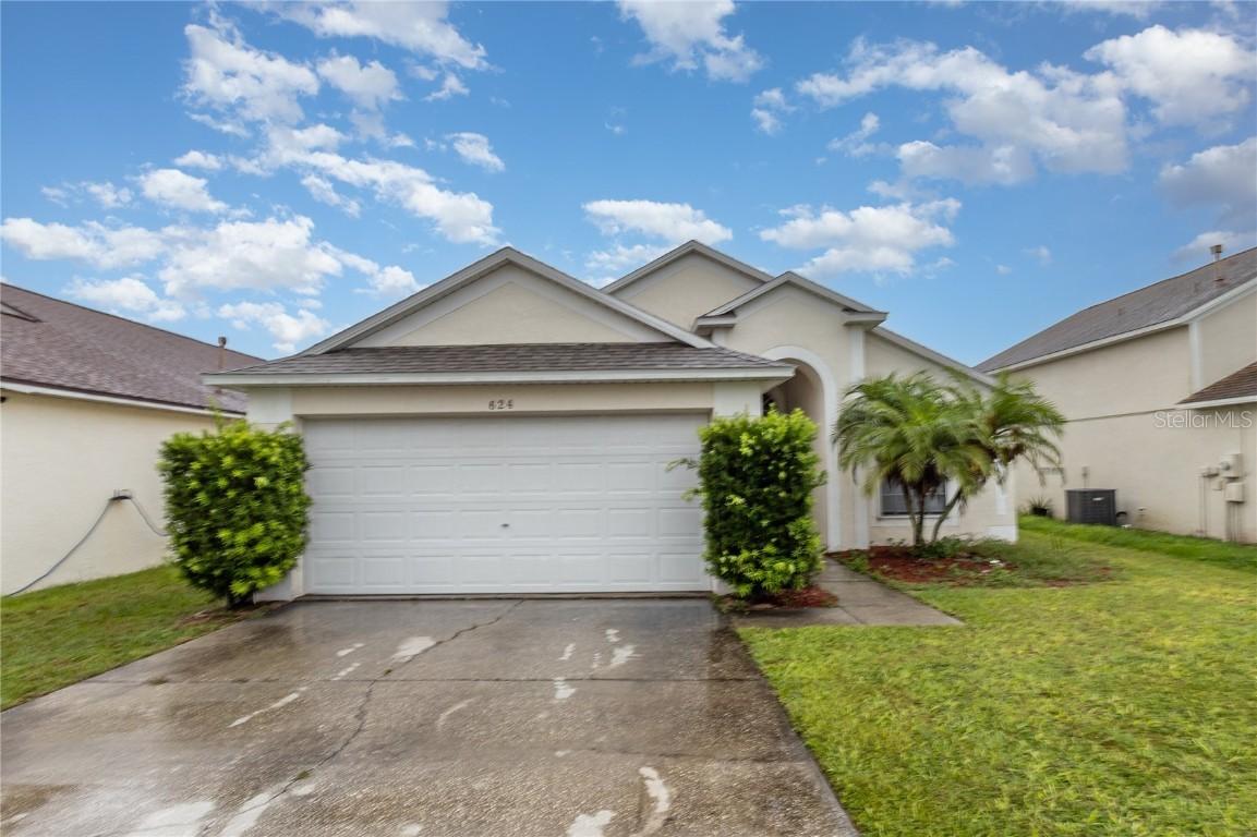 624 Nicholson Dr., Davenport, FL 33837