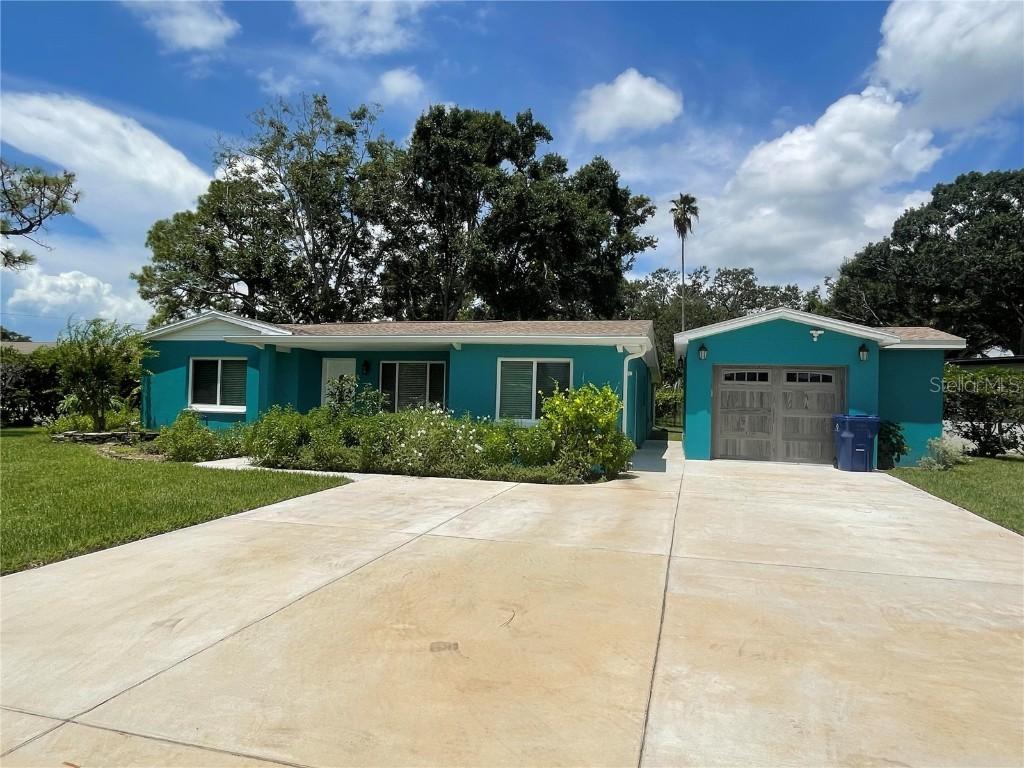 781 Oleander Way, South Pasadena, FL 33707