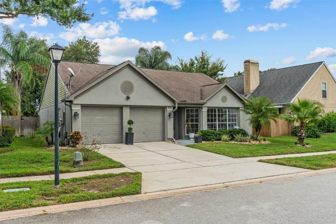897 W Charing Cross Cir., Lake Mary, FL 32746