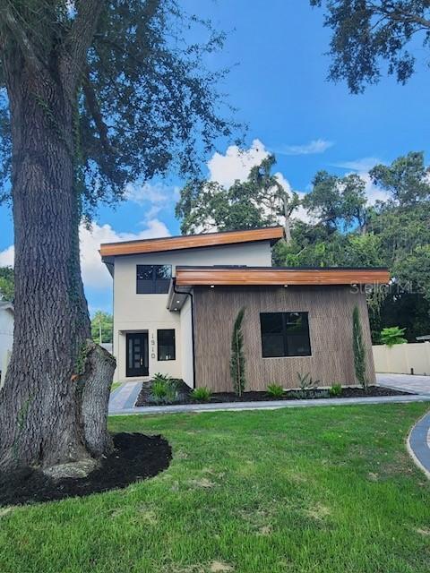 1910 Cloverlawn Ave., Orlando, FL 32806