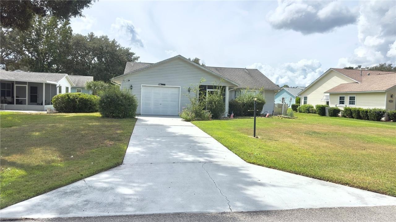 918 Dundee Cir., Leesburg, FL 34788