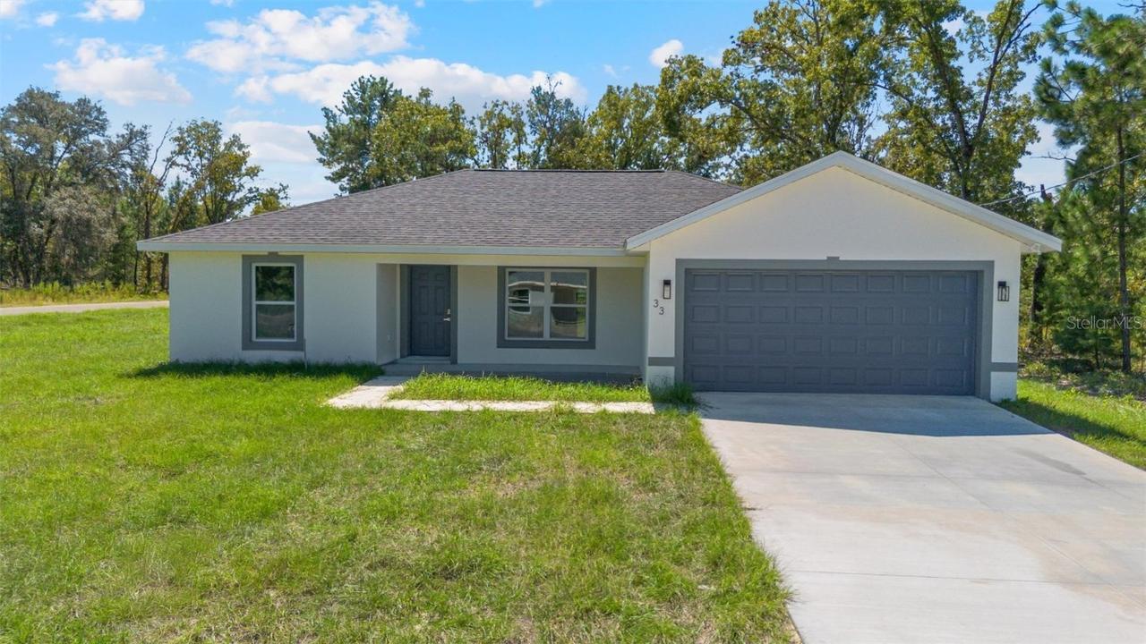 33 Fisher Lane Way, Ocklawaha, FL 32179