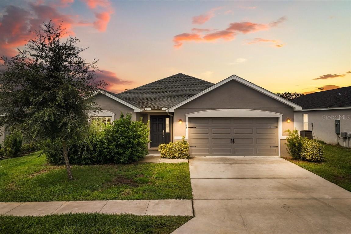 1385 Mezzavalle Way, Auburndale, FL 33823