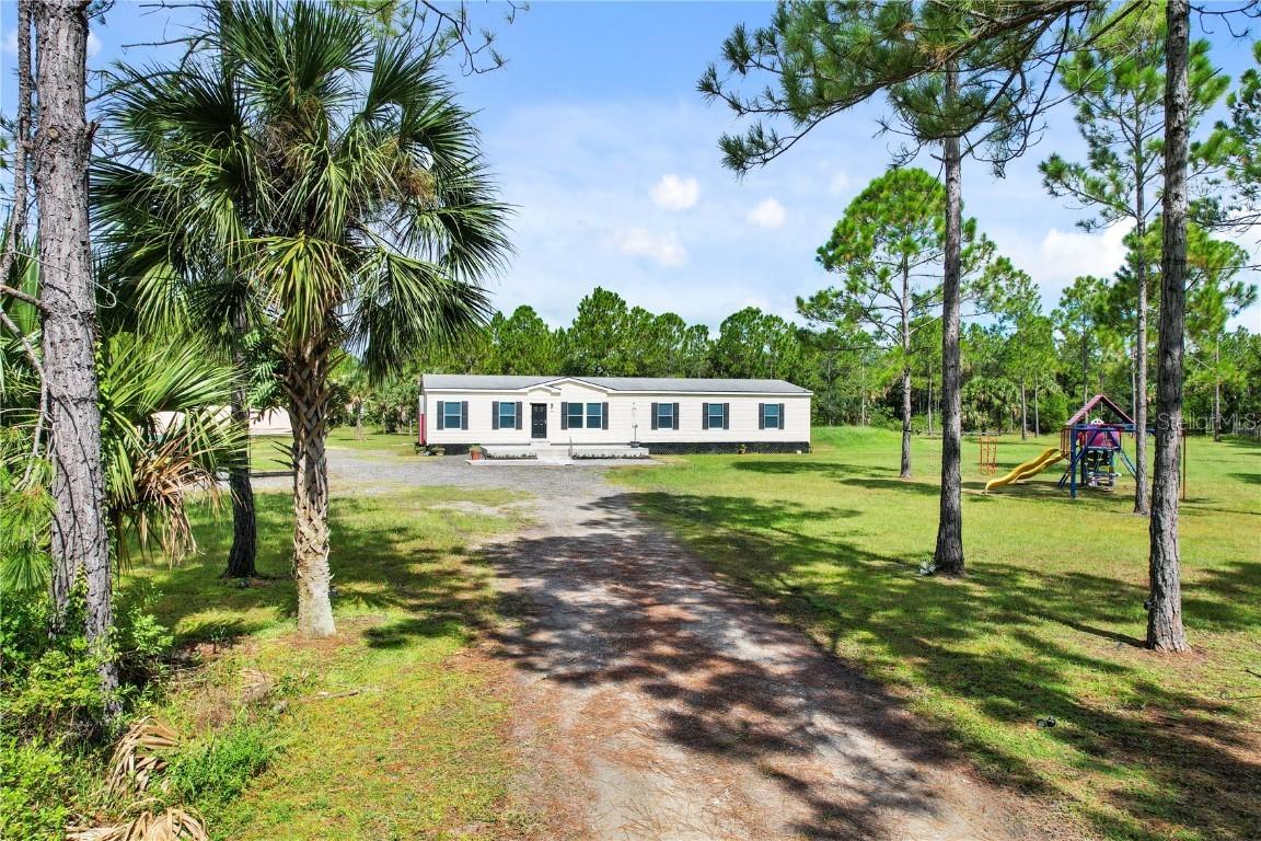 1296 Sutton Tr., Geneva, FL 32732
