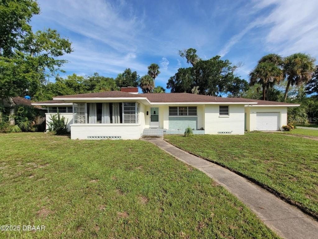 562 South St., Daytona Beach, FL 32114