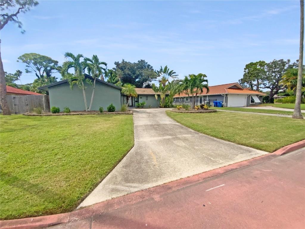 7019 10th St., St Petersburg, FL 33705