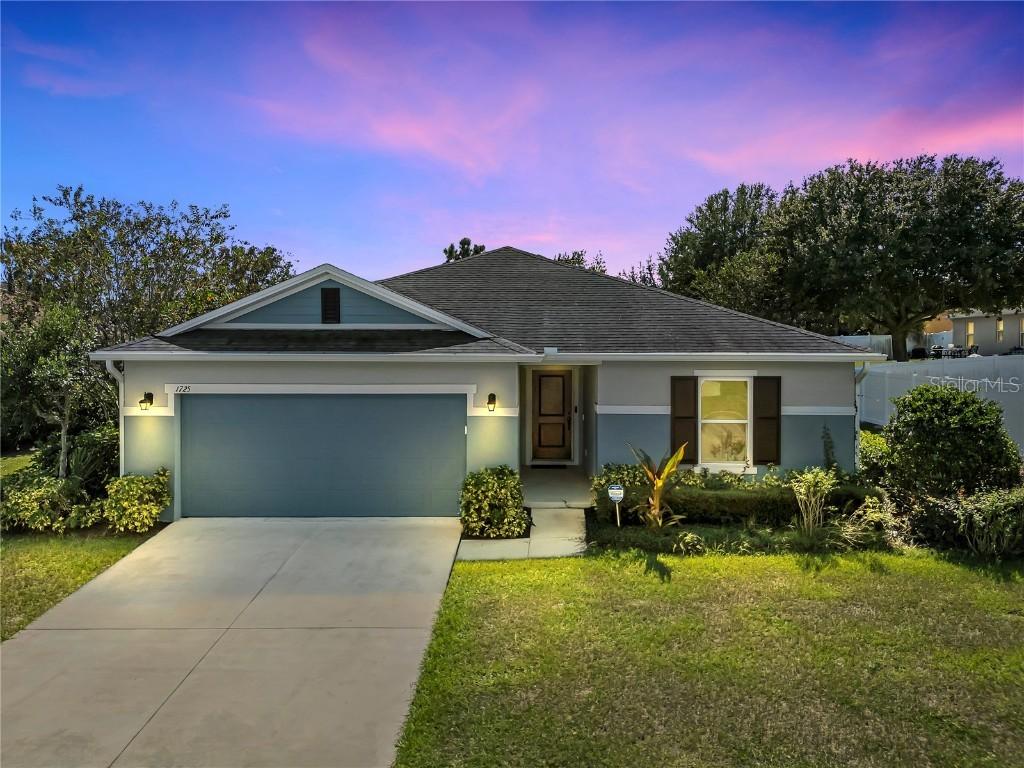 1725 Garden View St., Mascotte, FL 34753