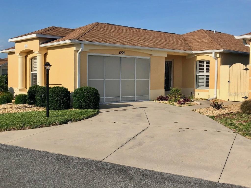 1221 Santa Cruz Dr., The Villages, FL 32162