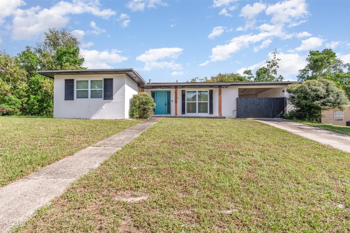 1243 Wanda Ln., Deltona, FL 32725