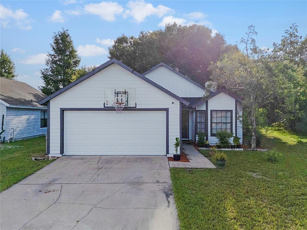 555 Swallow Ct., Apopka, FL 32712