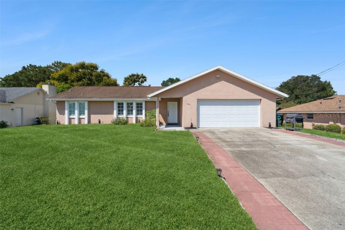 2250 E Union Cir., Deltona, FL 32725