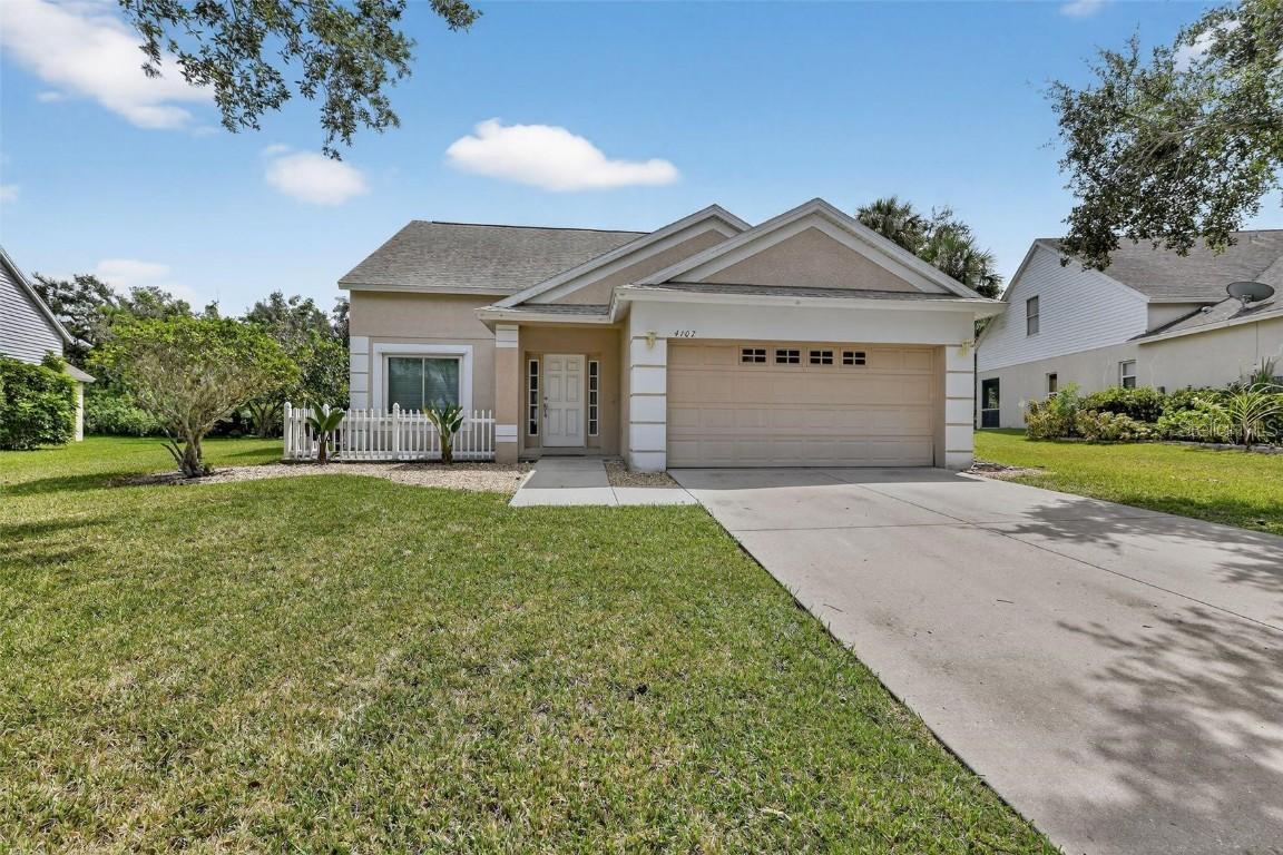 4107 34th St., Bradenton, FL 34208
