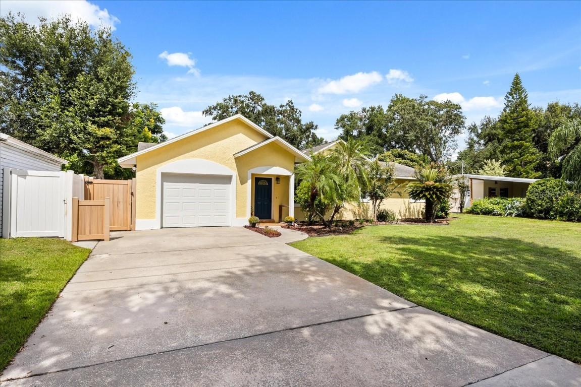 1615 Poe Ave., Orlando, FL 32806