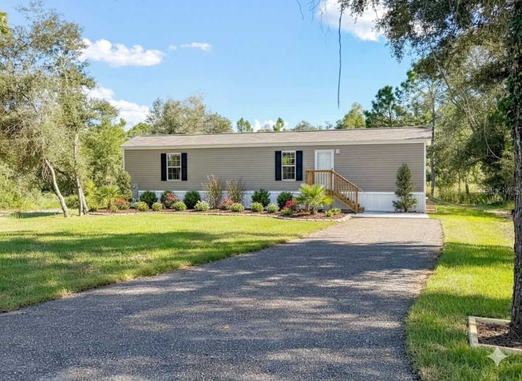 9448 Rousseau St., Webster, FL 33597