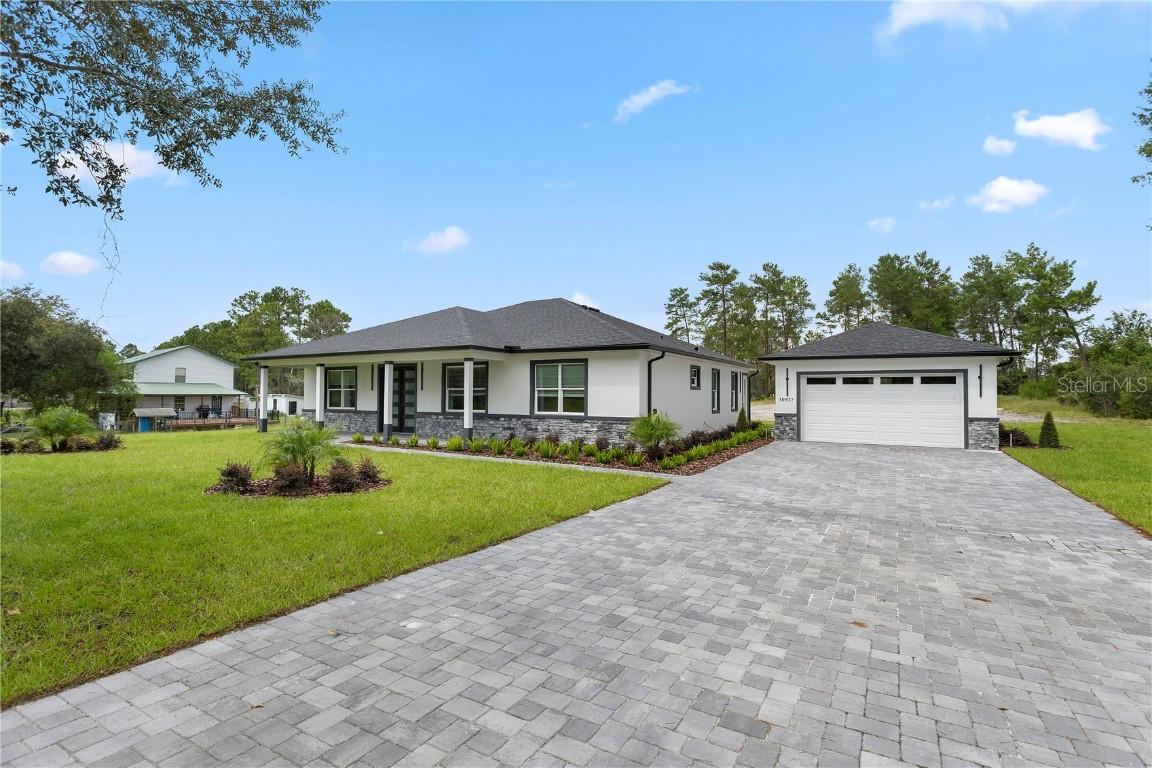 30927 Saffron Av, Eustis, FL 32736
