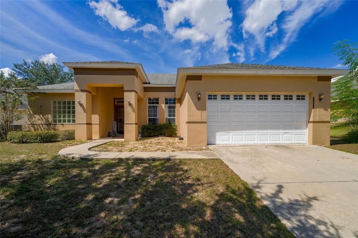 33213 Irongate Dr., Leesburg, FL 34788