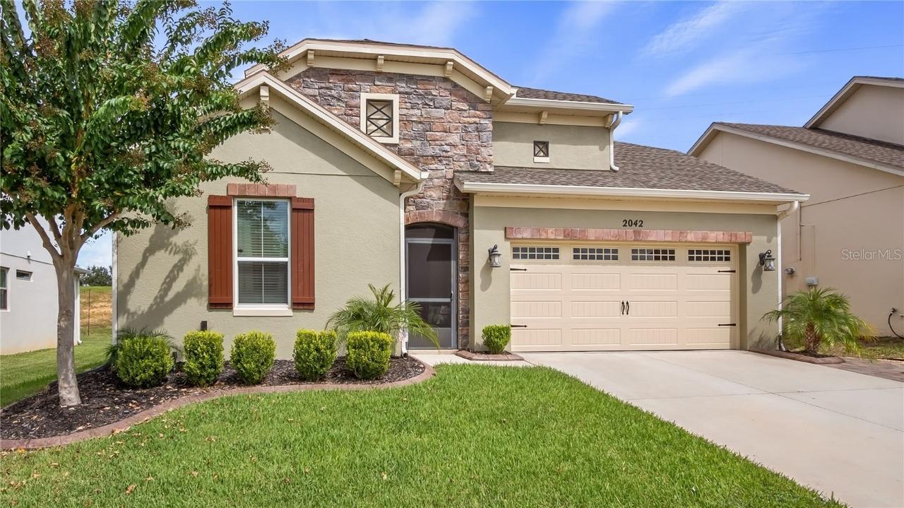 2042 Redbay Ave., Minneola, FL 34715