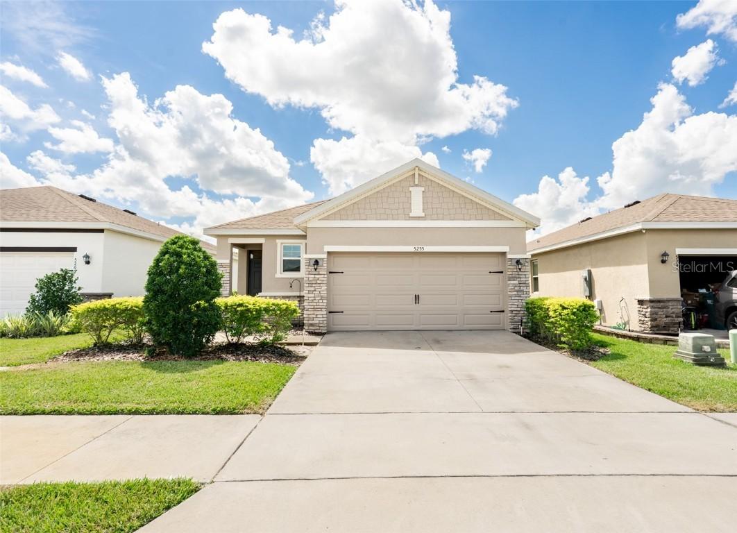 5255 Sunshine Dr., Wildwood, FL 34785