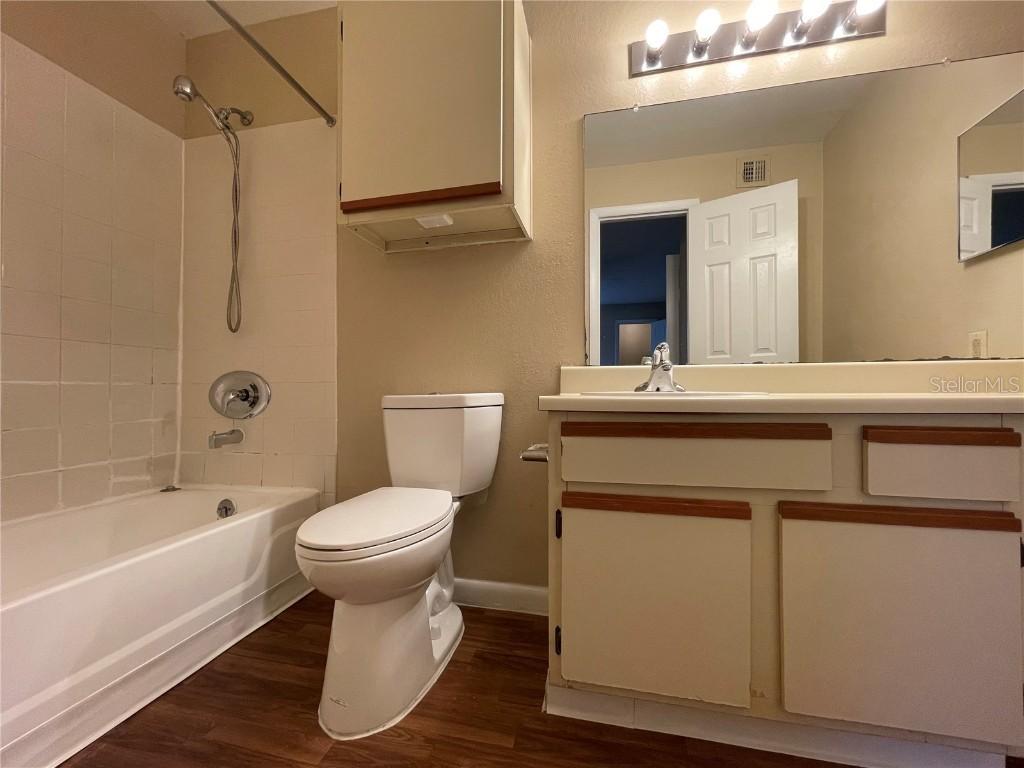 5540 Devonbriar Way #H-202, Orlando, FL 32822