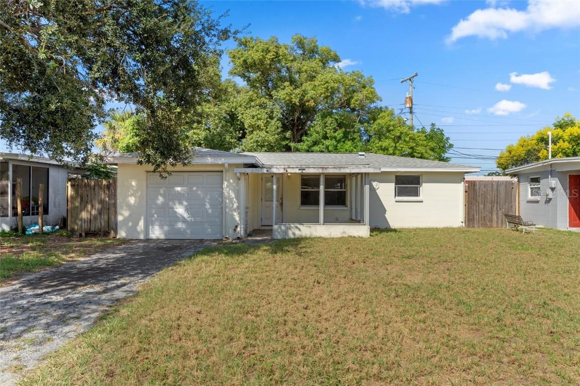 11982 106th St., Largo, FL 33773