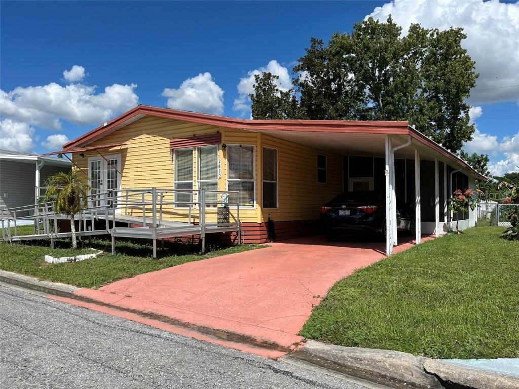 2825 Holster Way, Orlando, FL 32822