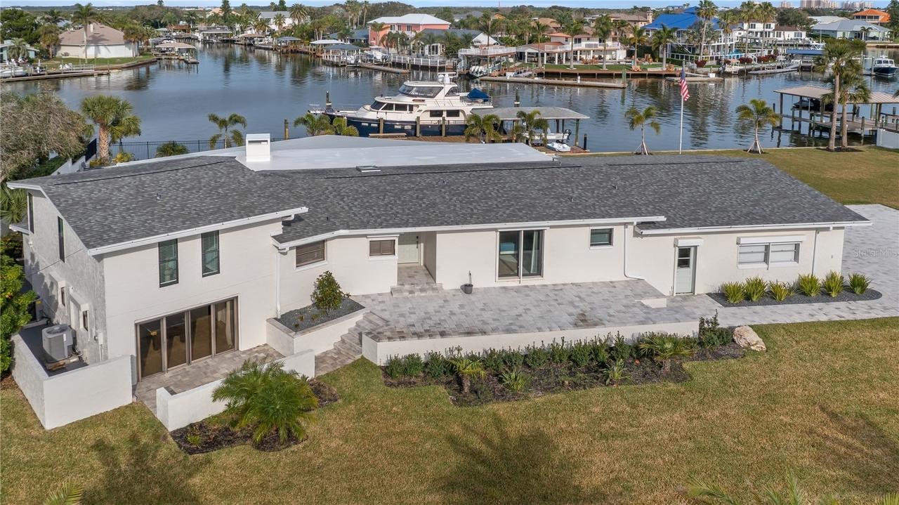 102 East Cir., New Smyrna Beach, FL 32169