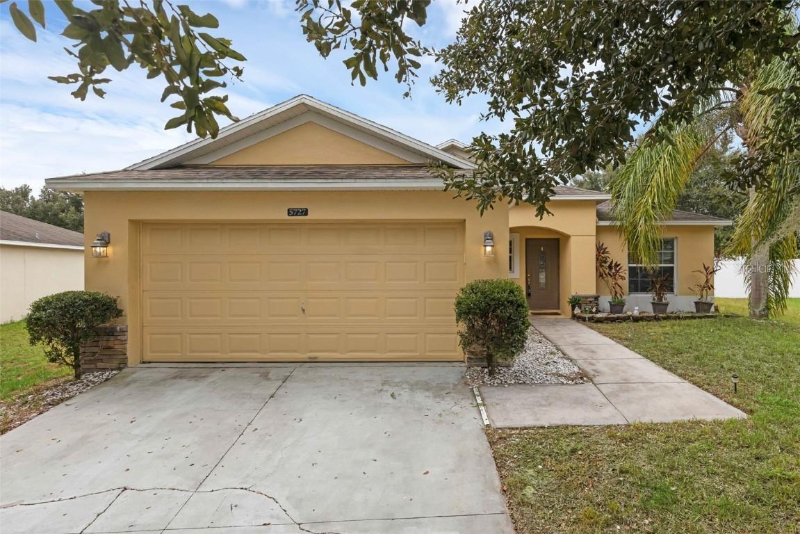 5727 Rutherford Rd., Mount Dora, FL 32757