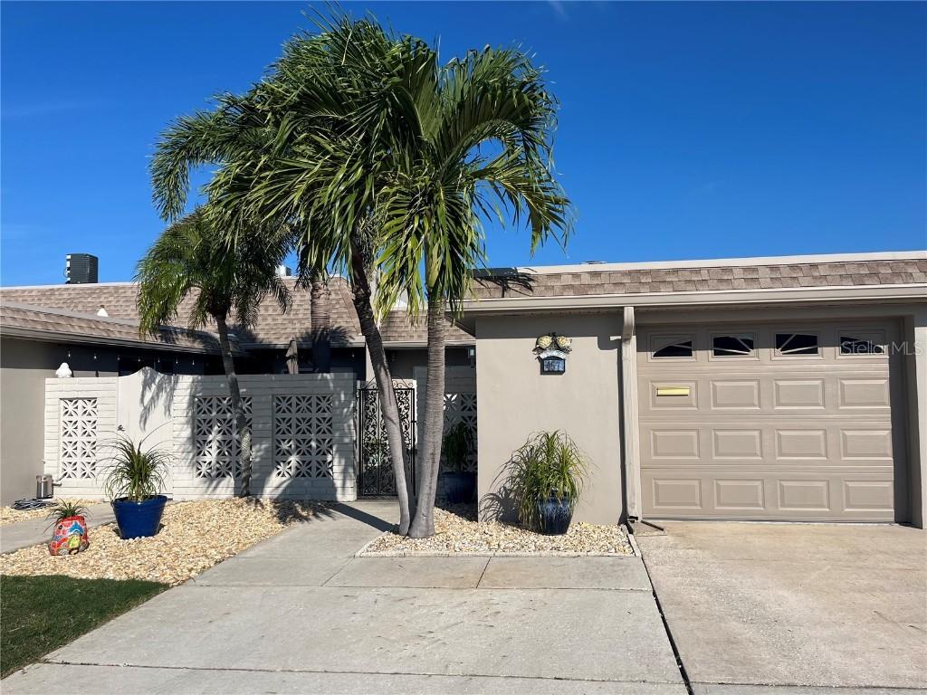 457 Boca Ciega Point Blvd., St Petersburg, FL 33708