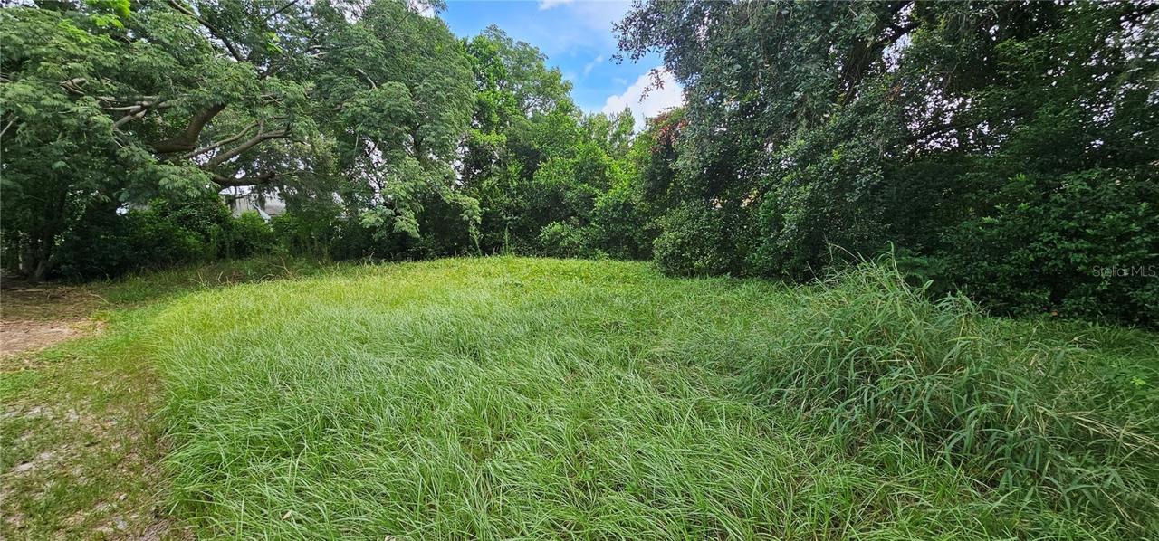 Pine Island Dr., Leesburg, FL 34788
