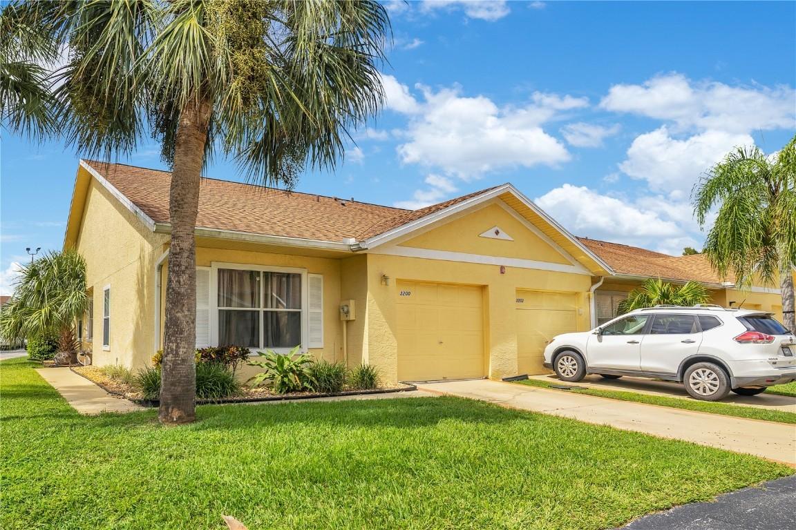 3200 Queen Palms Ct., Kissimmee, FL 34747