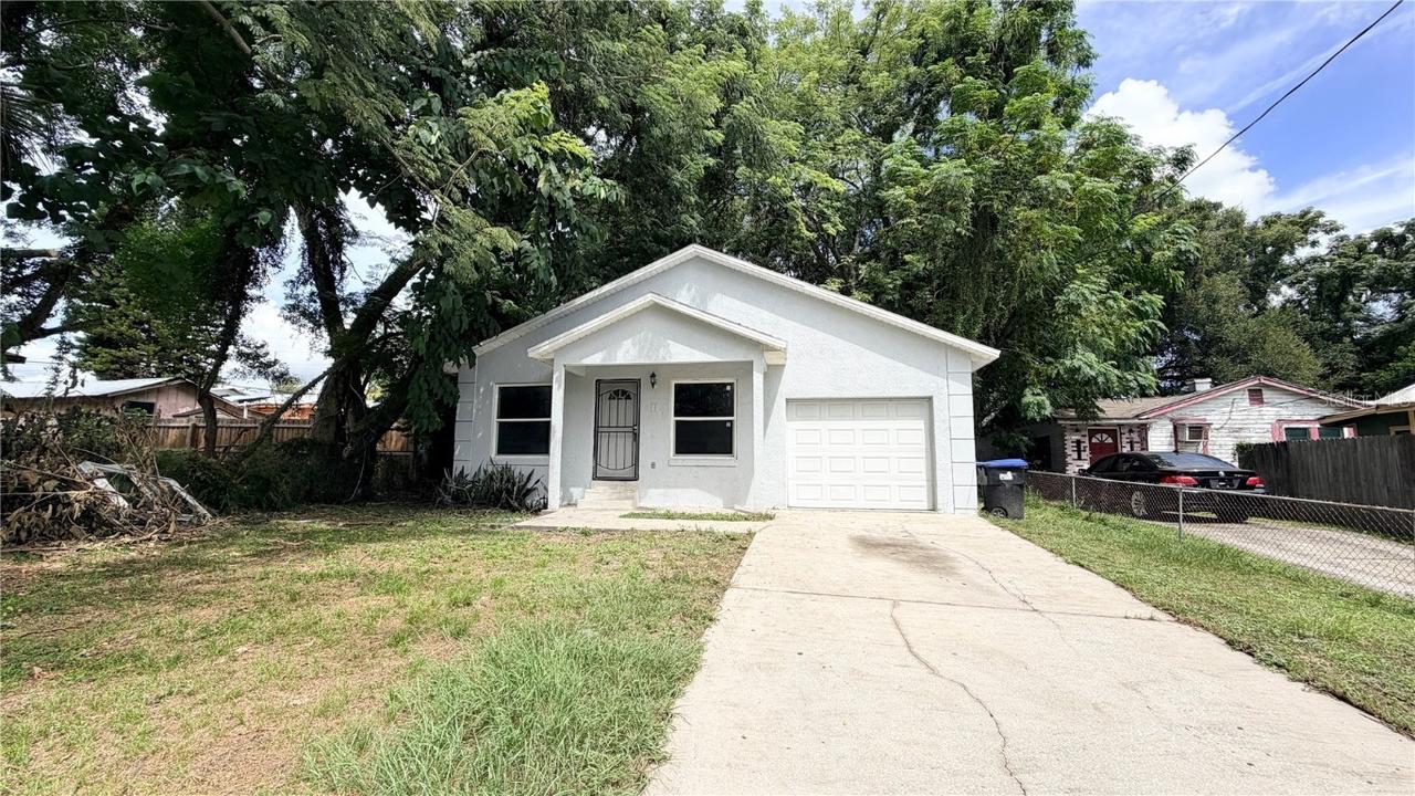11 E Ella J Gilmore St., Apopka, FL 32703