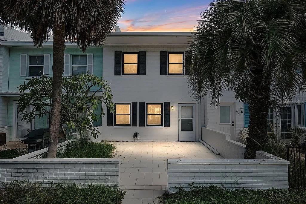210 Bunker Hill Ln., Dunedin, FL 34698