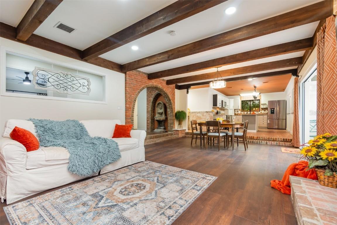 4219 Magnolia Ave., Leesburg, FL 34748