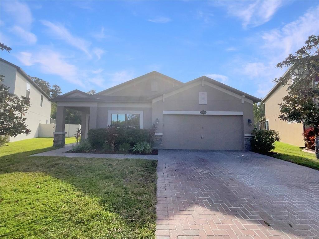 19558 Whispering Brook Dr., Tampa, FL 33647