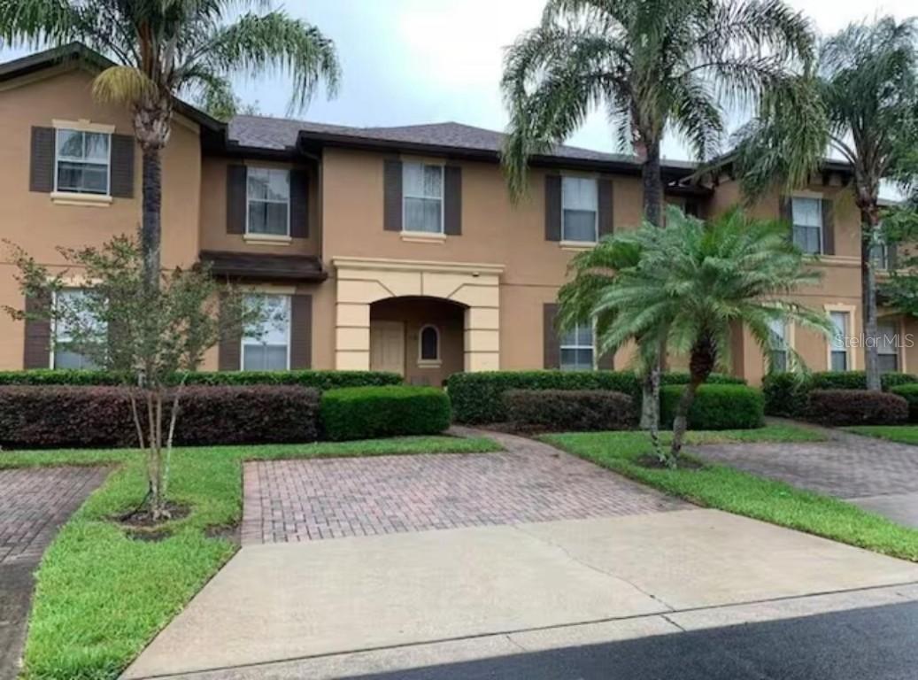 337 Cambria Ave., Davenport, FL 33897