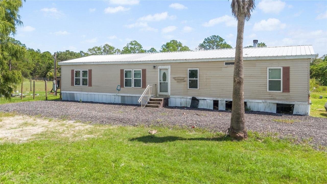 715 N Live Oak St., Clewiston, FL 33440