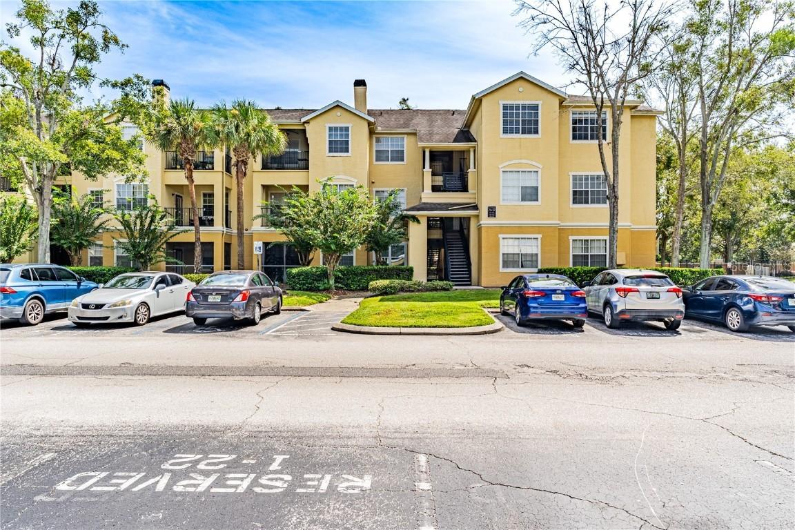 2632 Robert Trent Jones Dr. #136, Orlando, FL 32835