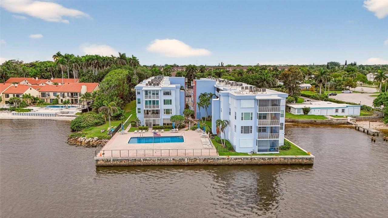 1820 New Palm Way #306, Boynton Beach, FL 33435