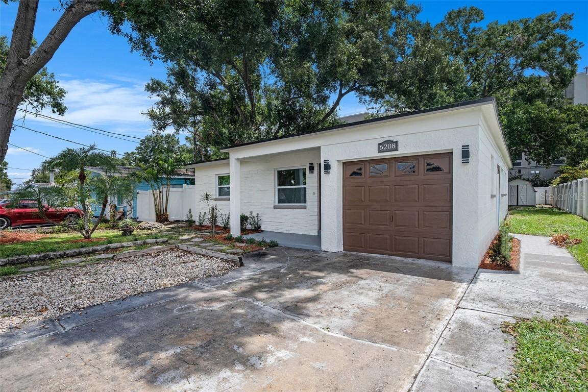6208 S Harold Ave., Tampa, FL 33616