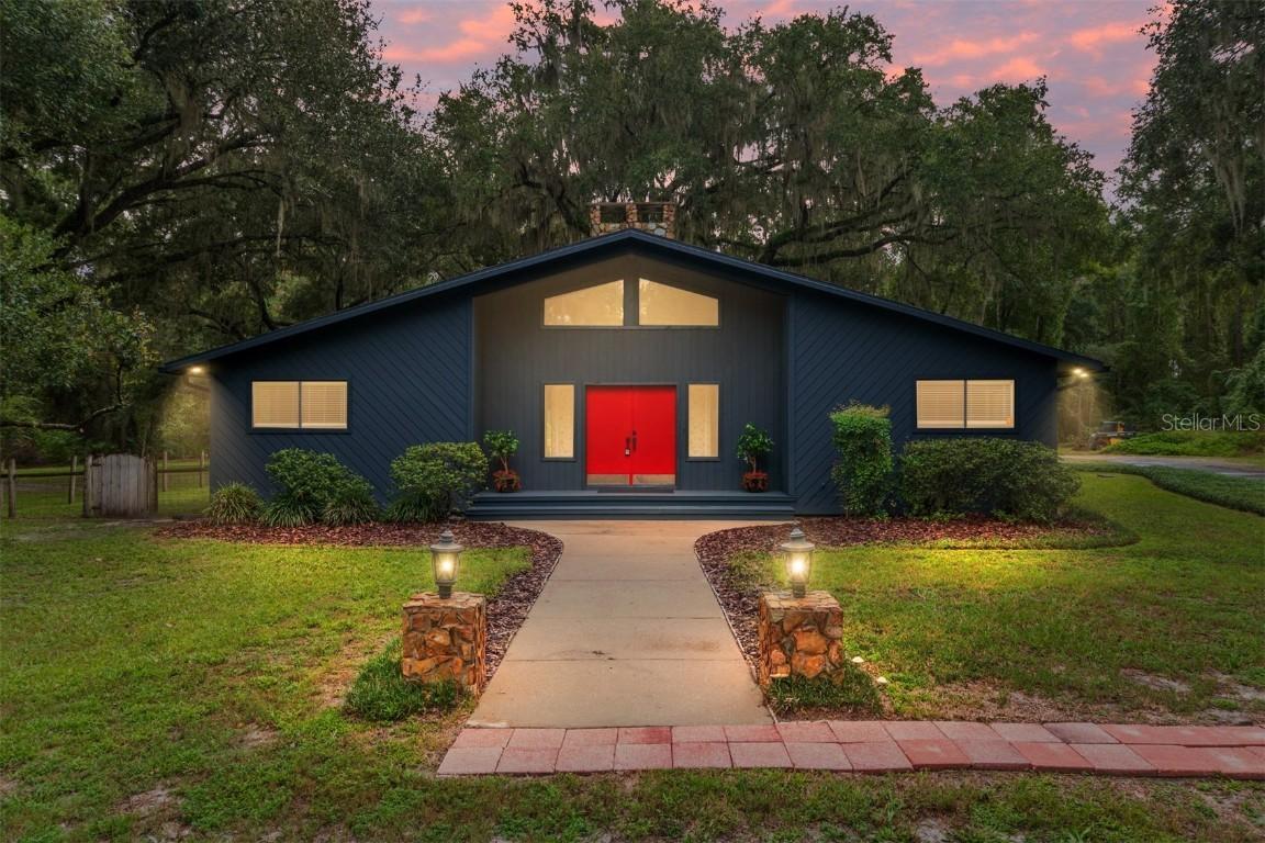 11427 SW 10th Ter., Micanopy, FL 32667