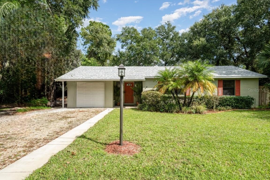 47 Amigos Rd., Debary, FL 32713
