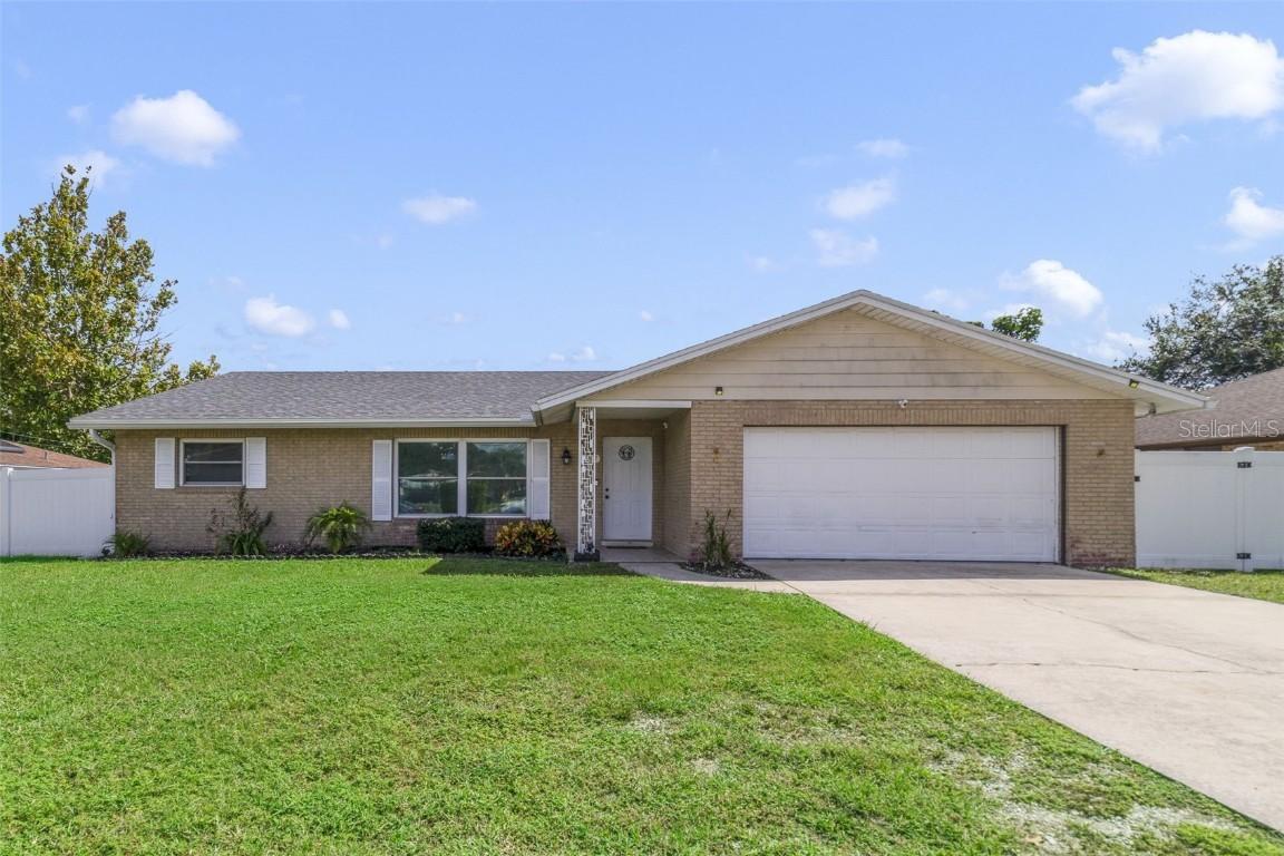 1297 Tivoli Dr., Deltona, FL 32725