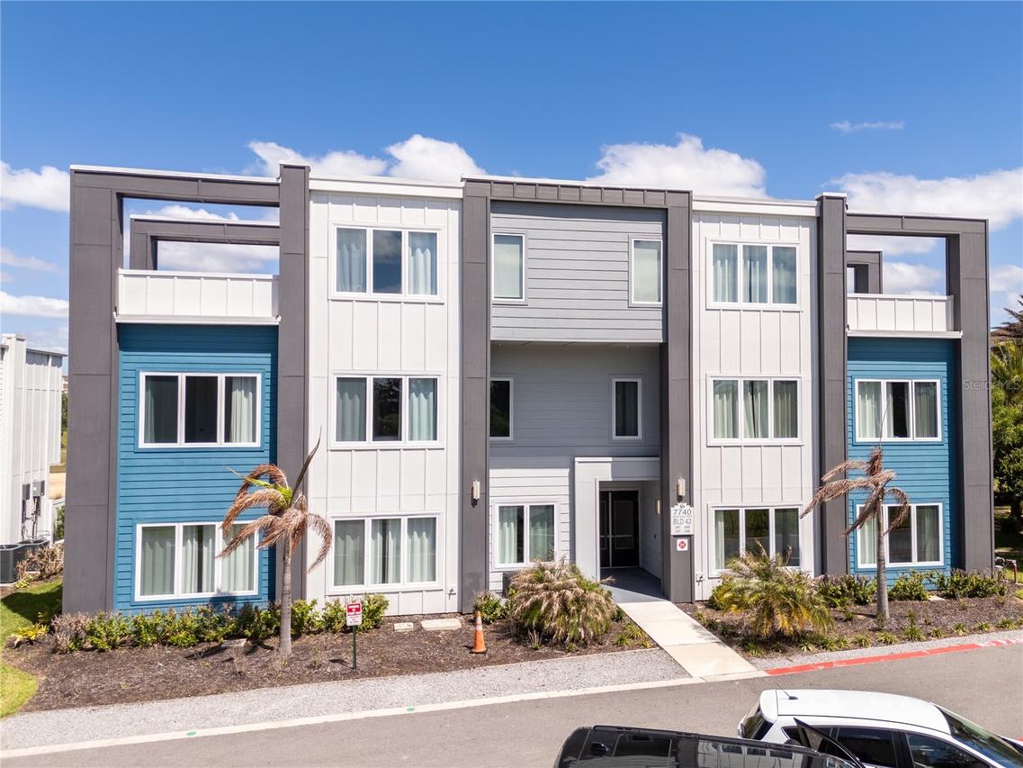 7740 Sandy Ridge Dr. #247, Reunion, FL 34747