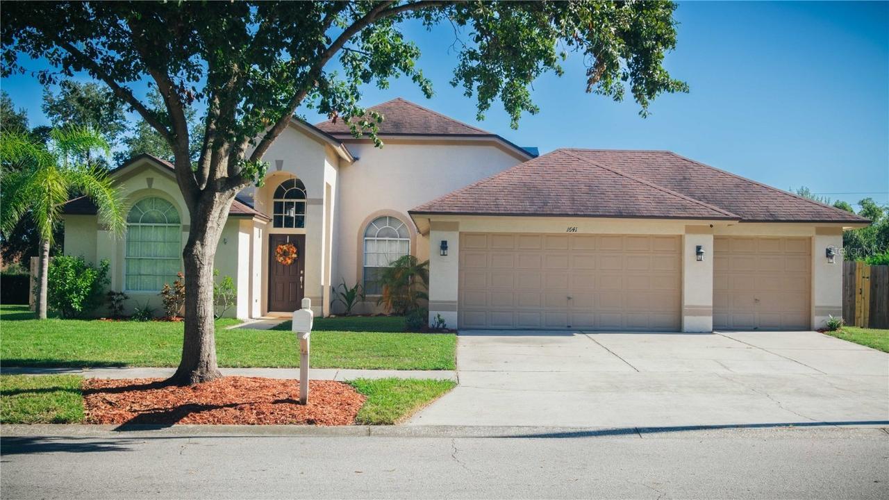 1641 Ledgestone Dr., Brandon, FL 33511