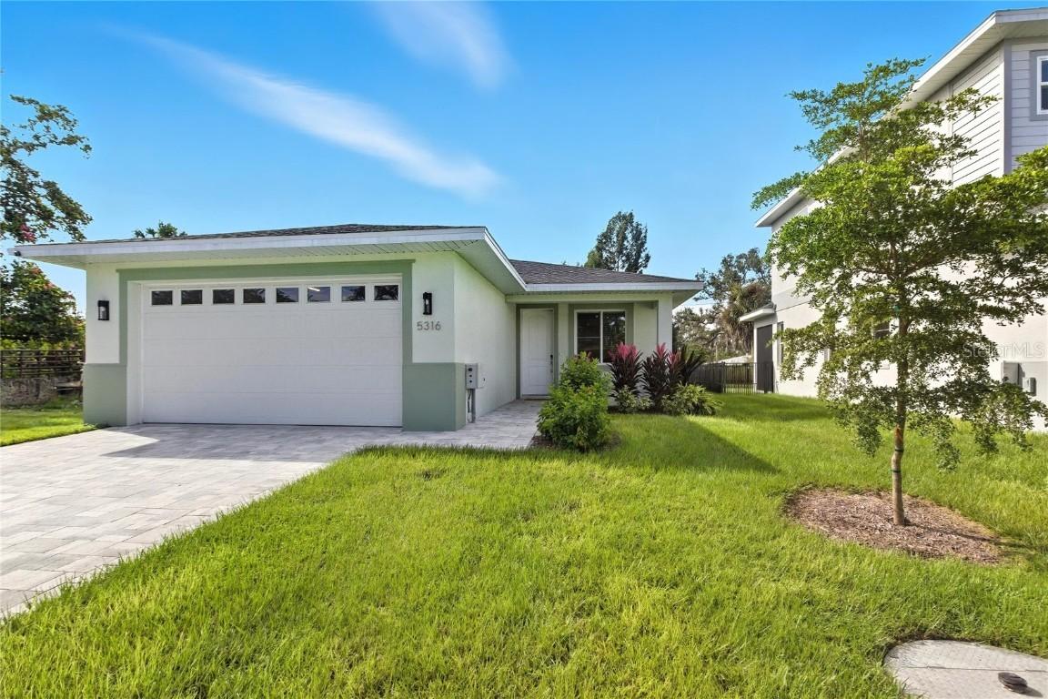 5316 Altoona St., Sarasota, FL 34232