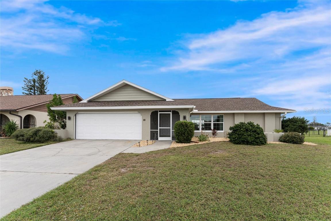 88 Oakland Hills Pl., Rotonda West, FL 33947