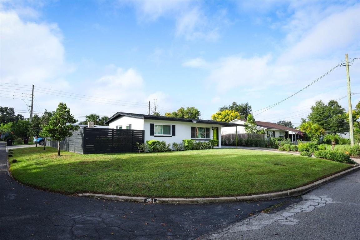 1400 Shady Lane Dr., Orlando, FL 32804