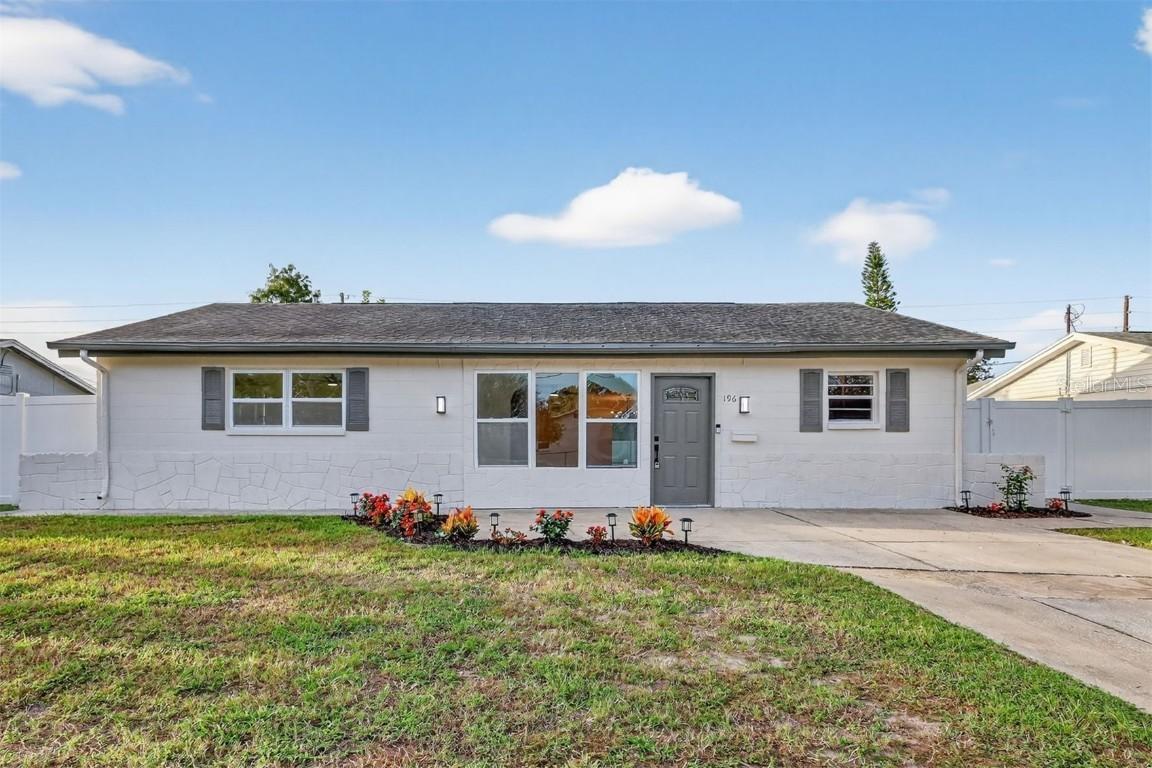 196 74th Ave., St Petersburg, FL 33702